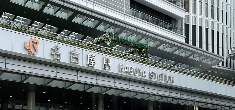 iPhone修理救急便 名古屋駅エスカ地下街店 （名古屋駅直結 近く） の店舗外観写真