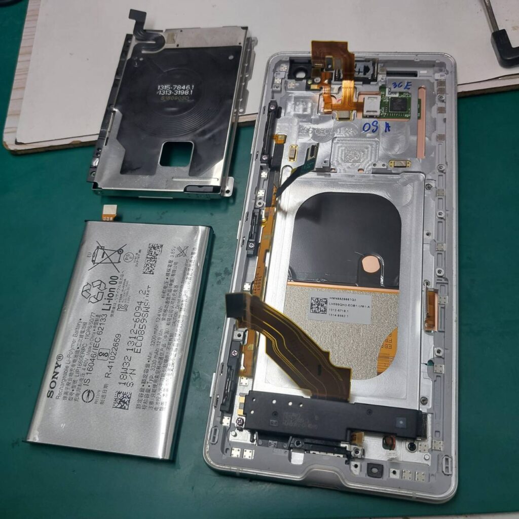 iPhone修理なら【モバイル修理 救急便】へ